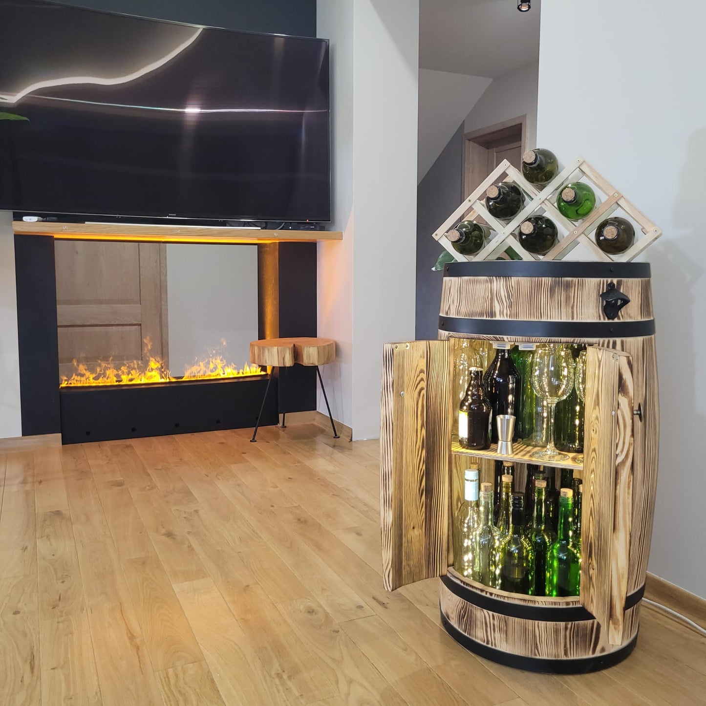 weeco Holzfass Barschrank, rustikale Hausbar mit Türen & LED-Beleuchtung, klappbarer mobiler Weinflaschenhalter für Alkoholflaschen, 80x50x44 cm.
