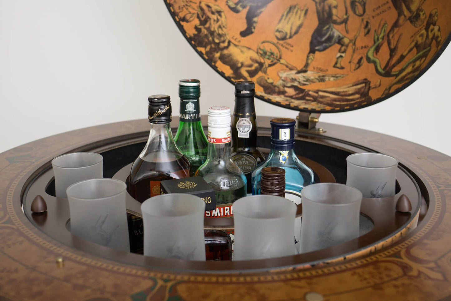 Unbekannt Große Bar Globe Drinks Cabinet mit Echtheitszertifikat