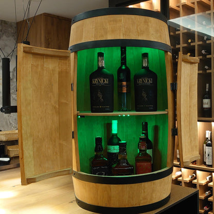 CREATIVE COOPER Weinregal aus Holz, 80 cm hoch, mit Tür & LED RGB, Fassmöbel & Mini-Bar im Eiche-Finish – stilvoller Alkoholschrank mit Flaschenregal.